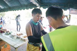 BIB: 
                            <button type="button" onclick="openModal(28159509)" class="btn btn-primary btn-sm float-right btn-popup" data-toggle="modal" data-target=".modal-high-quality">
                        <i class="fas fa-shopping-cart"></i> Add to Cart
                    </button>
                                            <button type="button" onclick="isThisMe(28159509, true)" class="btn btn-success btn-sm float-right btn-popup btn-isme hidden" data-toggle="tooltip" data-placement="bottom" title="นี่คือรูปของคุณใช่ไหม คลิกที่นี่เพื่อเอาเข้าอัลบั้ม">
                        <i class="fas fa-plus"></i> Add to album
                    </button>
                    <button type="button" onclick="isThisMe(28159509, false)" class="btn btn-warning btn-sm float-right btn-popup btn-isnotme hidden">
                        <i class="fas fa-ban"></i> Remove from album
                    </button>